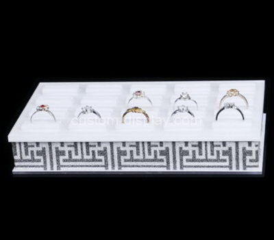 jewelry store ring display