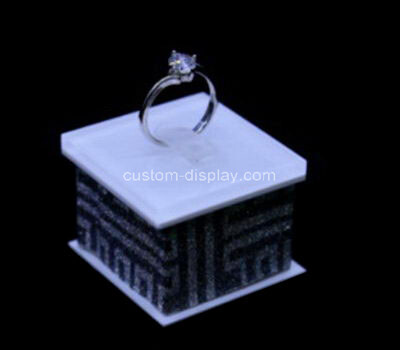 Lucite jewelry ring holder