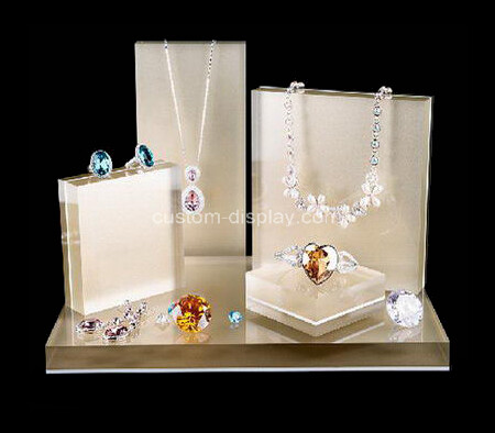Modern jewelry display