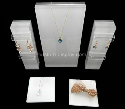 Jewelry store display stands