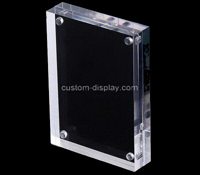 Acrylic magnetic photo frame