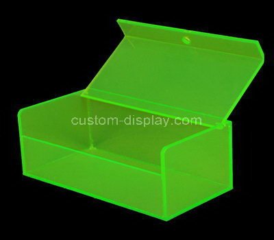 small plastic boxes with lids