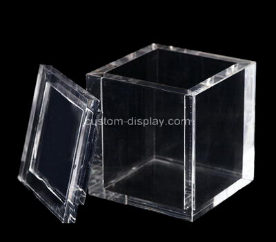 Square small clear acrylic box with lid