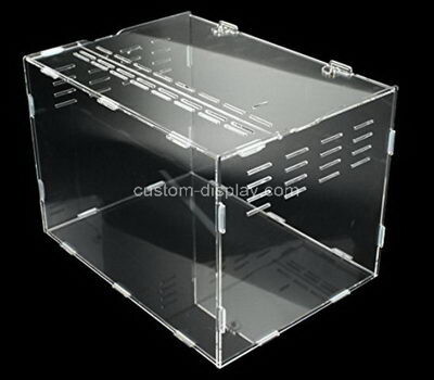 Custom plexiglass feeding box acrylic habitat for hermit crabs, bugs, spiders