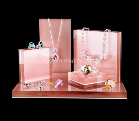 Plexiglass manufacturer customize retail acrylic jewelry display block