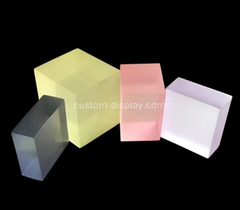 Plexiglass manufacturer custom acrylic sandblasted stained cubes